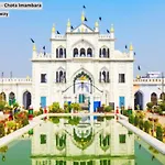 Goroomgo Kabir Charbagh Lucknow