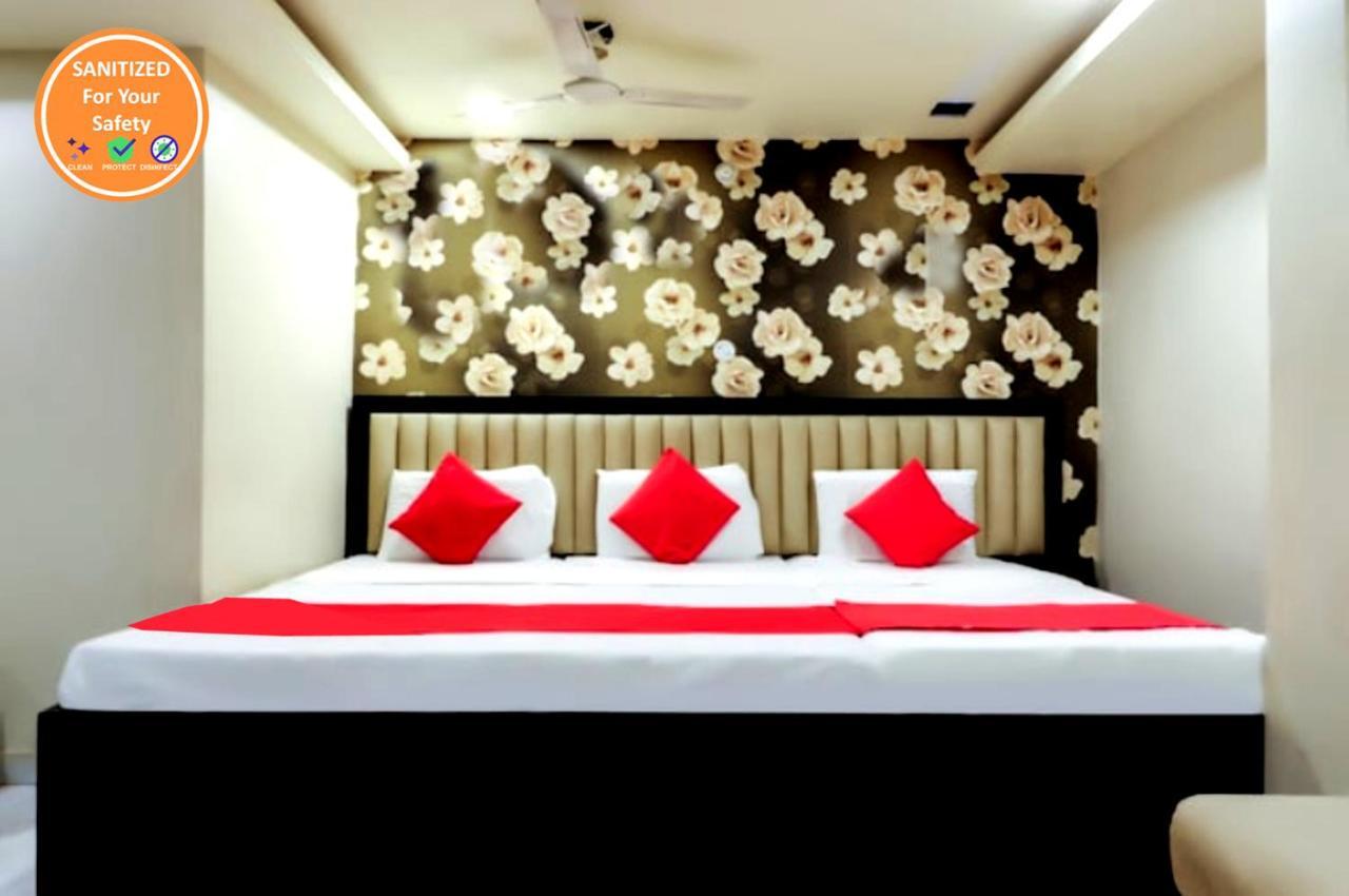 Goroomgo Kabir Charbagh Hotel 3*